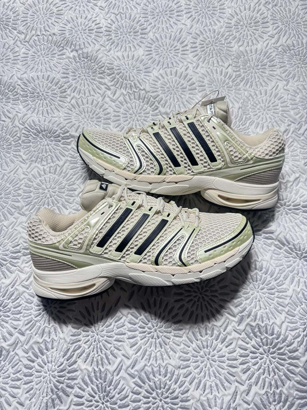 Adidas Adistar Control 5 Off White Cream Mens Size 13 KI6152